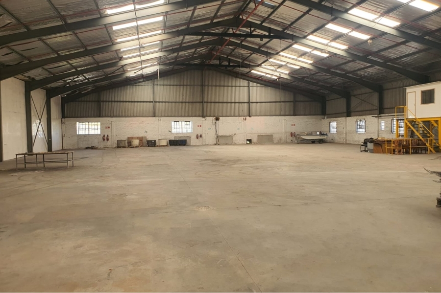 To Let commercial Property for Rent in Neave Industrial Eastern Cape